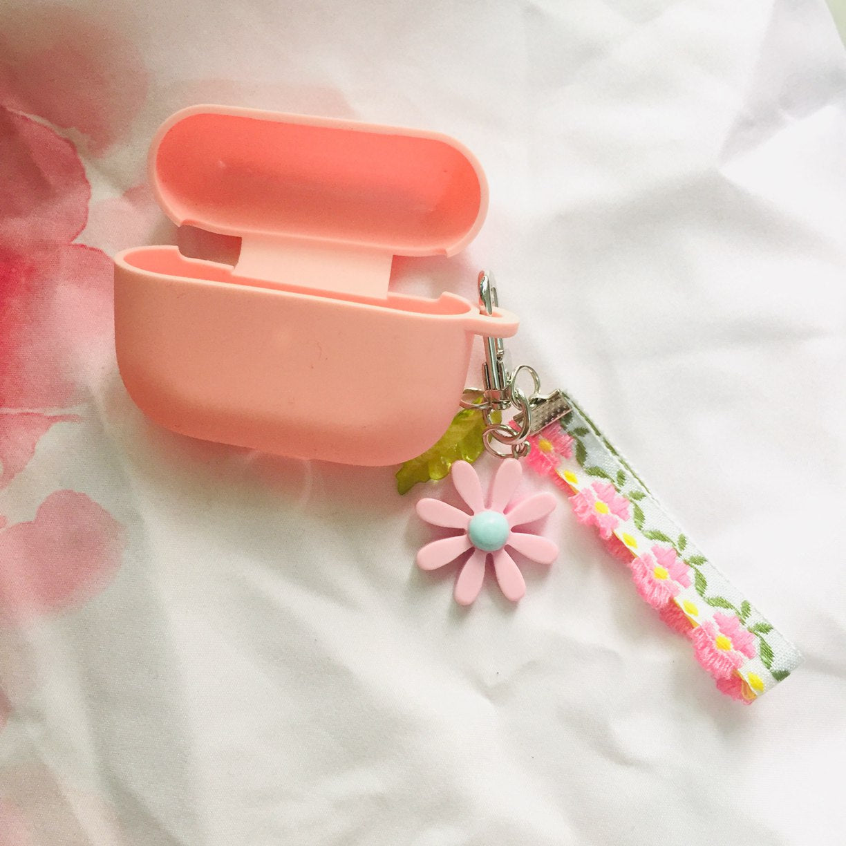 AirPods Pro Case Peach Pendant keyring headphone case