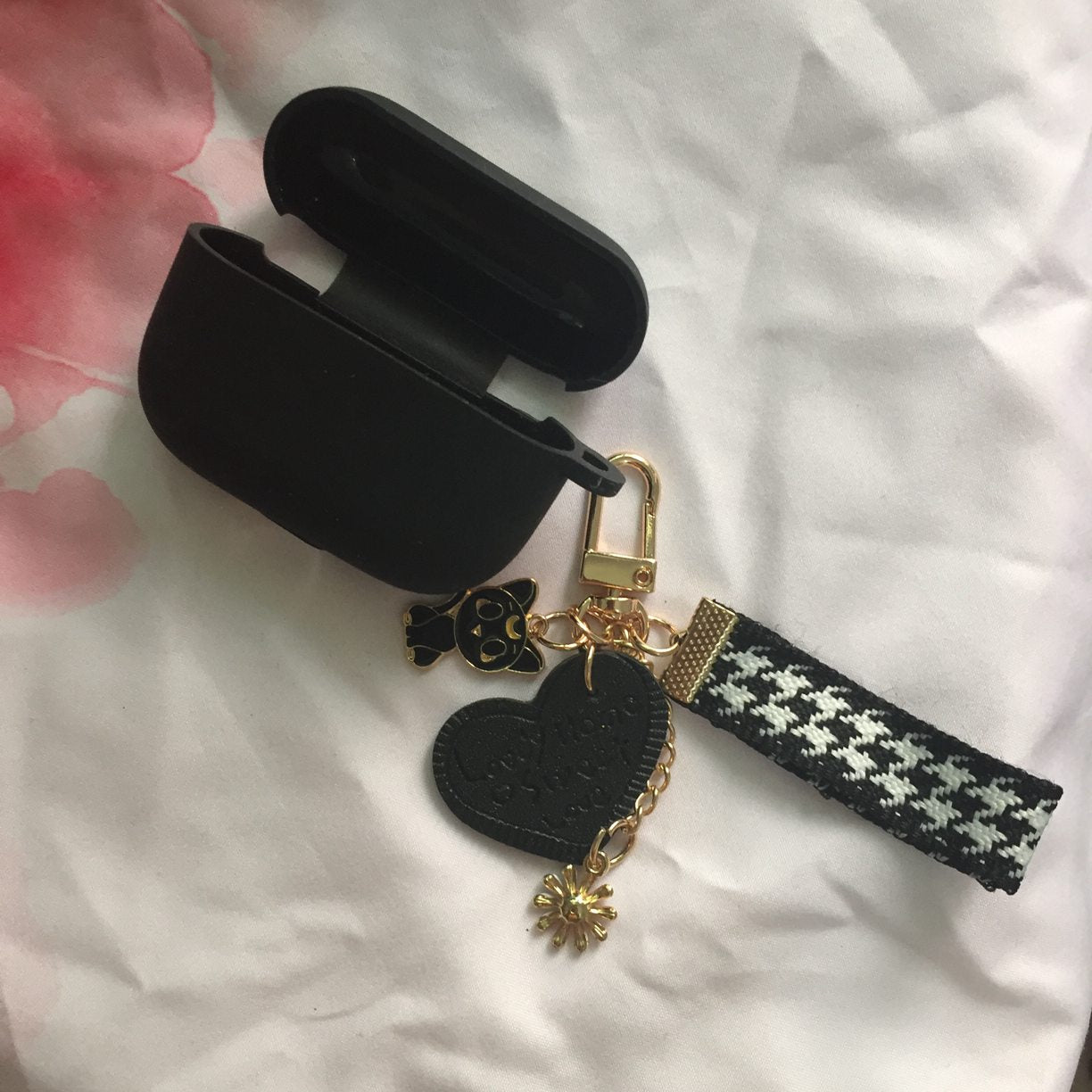 AirPods Pro Case Peach Pendant keyring headphone case